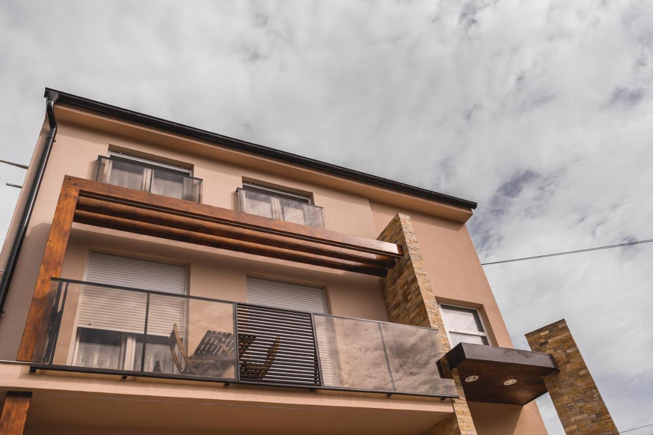 Apartmani Mis Šabac 외부 사진